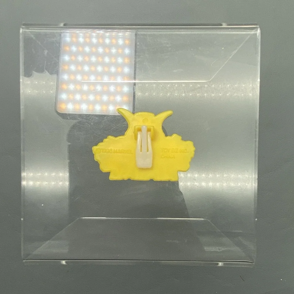 1996 Toy Biz Spider-Man Dr. Strange Accessory -Pin Only Part Replacement
